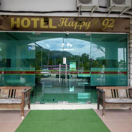 Jq Happy Lumut Hotel Exterior photo