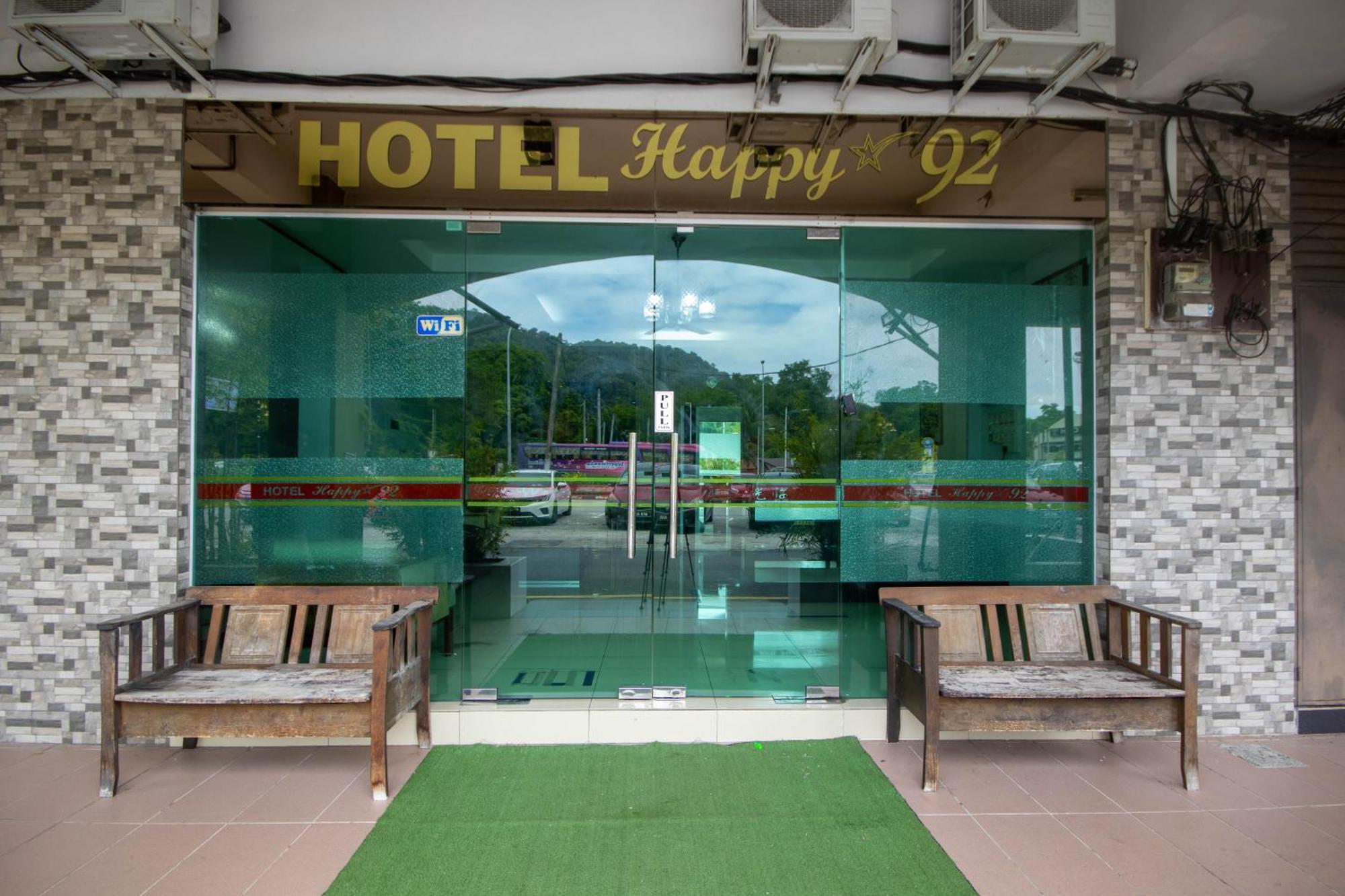 Jq Happy Lumut Hotel Exterior photo